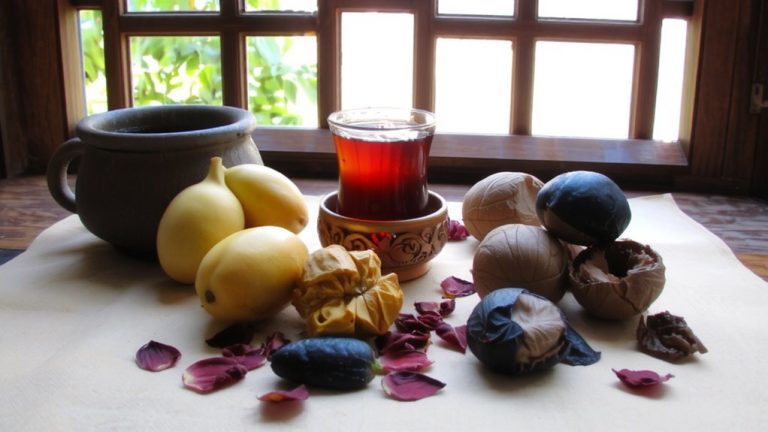azerbaijani black tea with dried fruits and nuts