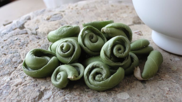 spiral shaped fragrant tea